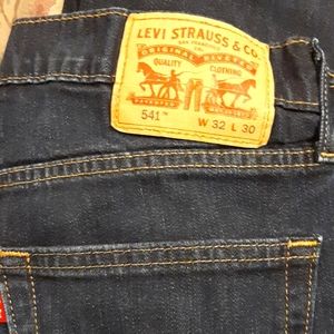 Levi Strauss 541 jeans 32x30 new without tags